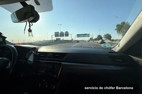 Royal Falcon Limo, servicio de chófer en Barcelona (2)