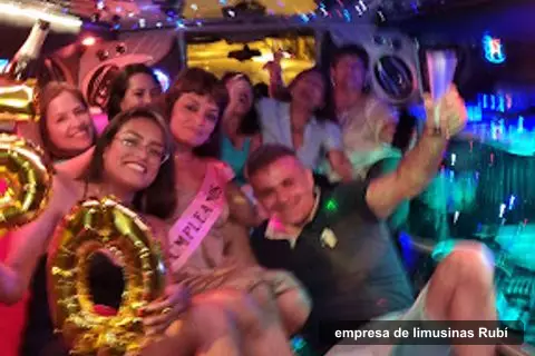 Servicios Hummer, empresa de limusinas en Rubí (2)